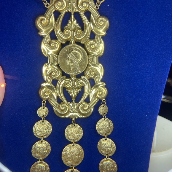 SHOWING UNLISTED ITEMS - Picture 16 of 17